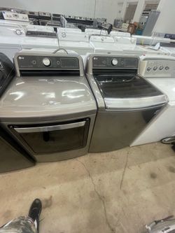 🧺 🫧 LG Graphite Gray Washer and Dryer Set – Refurbished! 👕 ⚡