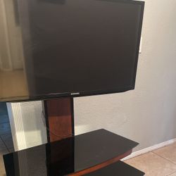 TV Stan With 32 Inch Samsung Tv