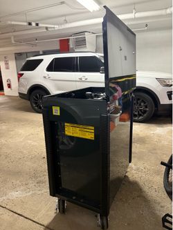 Matco standup tool cart