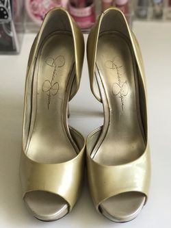 Jessica Simpson heels