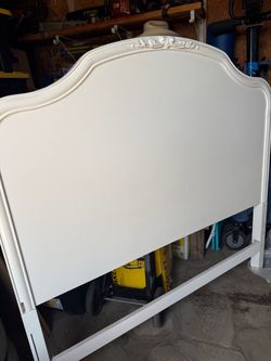 Full bed frame