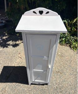 Small Sweet Slim White Cabinet
