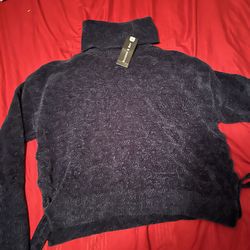 Shadow and sky turtle neck