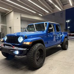 2023 Jeep Gladiator