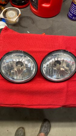 Harley 4 inch lights.