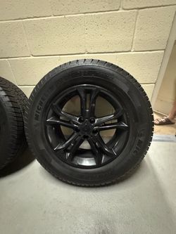 18 inch wheels and Michelin XLT 265 60 18 tires great condition