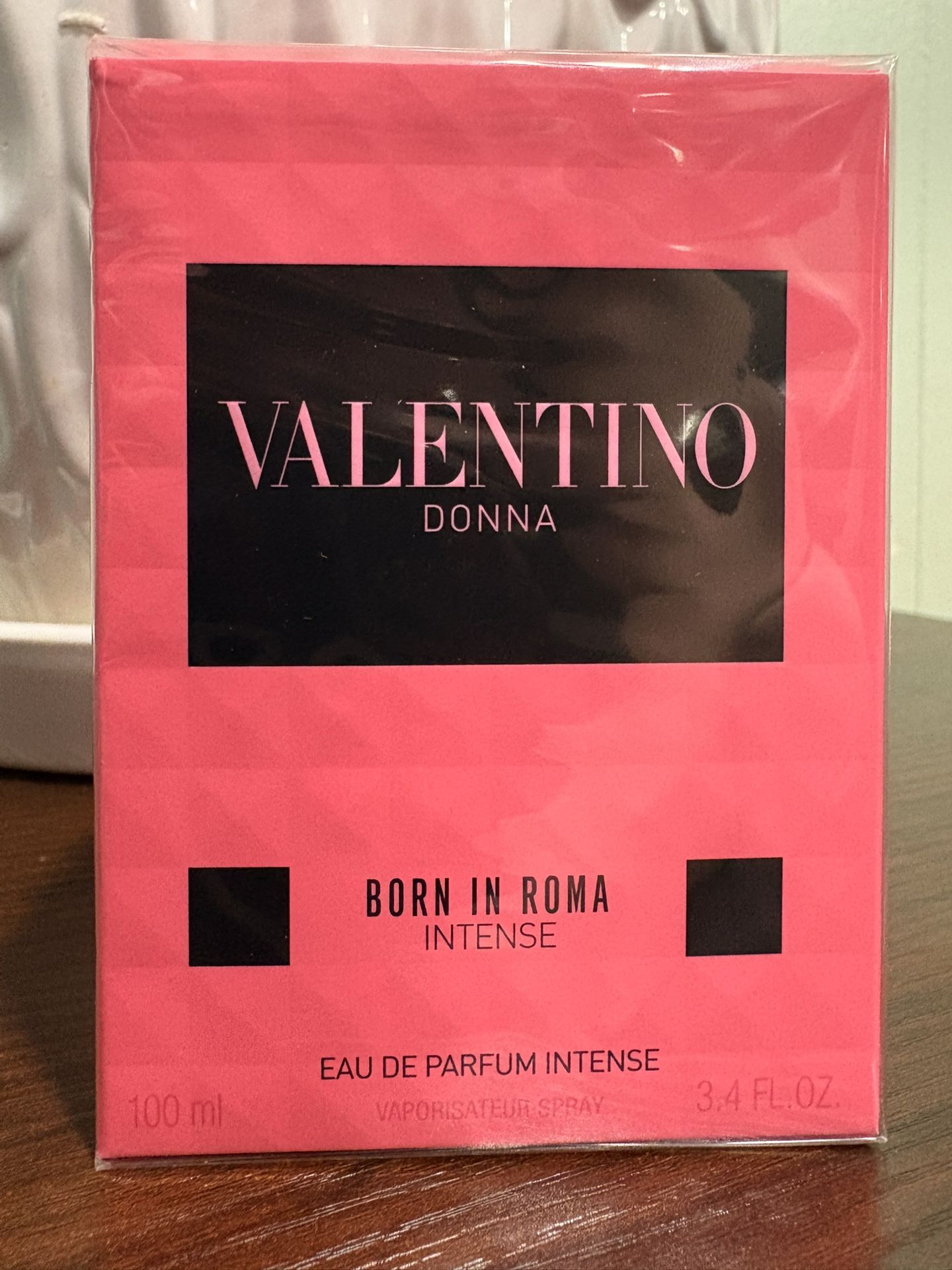 Velentino Donna Born In Roma Women Perfume
