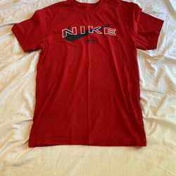 Men’s Nike Logo Tee Small Embroidered 100% Cotton Red