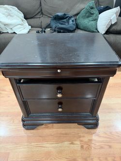 Dresser & night stand