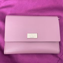 Kate Spade ♠️ Wallet With Burgundy Interior