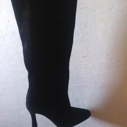 Brand New Sz8 Suede Women's Boots