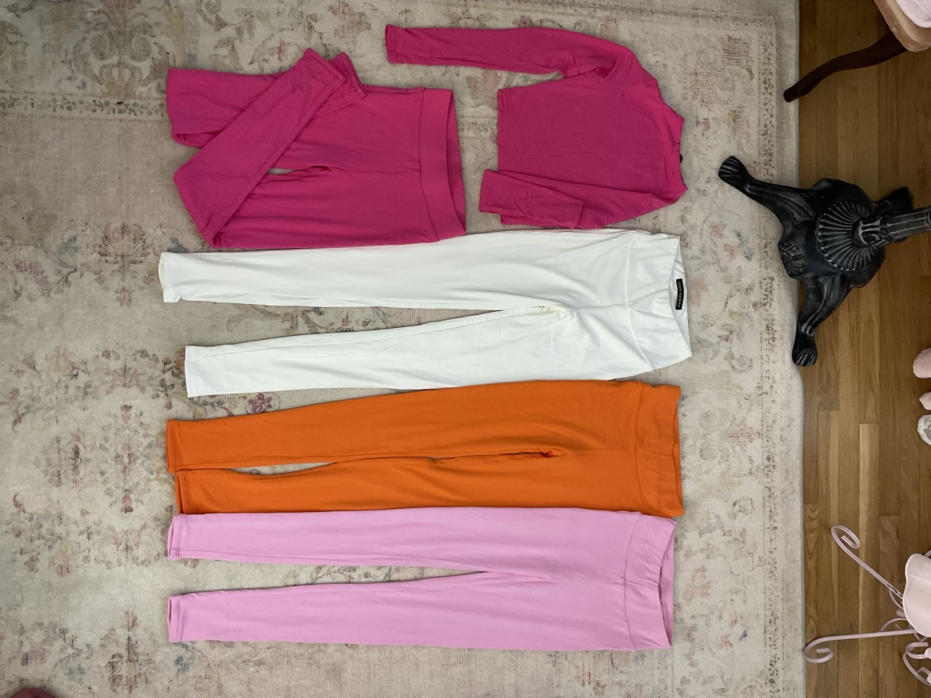 Naked Wardrobe Leggings