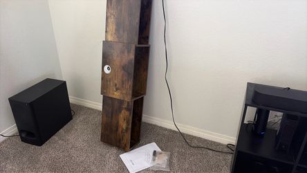 Floating shelf