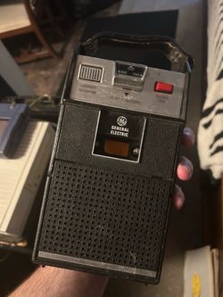 GE CASSETTE PLAYER