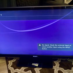 Sony 50” Flatscreen LCD TV Digital Color w/ Stand