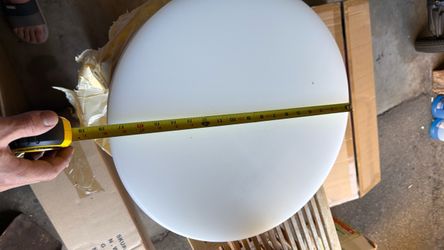 18-inch diameter, 3-inch thickness plastic cutting board
