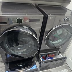LG  Washing Machine For Drying And Washing Very Good Condition Works Good