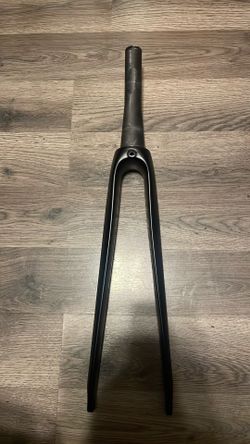 Carbon Throne Fork