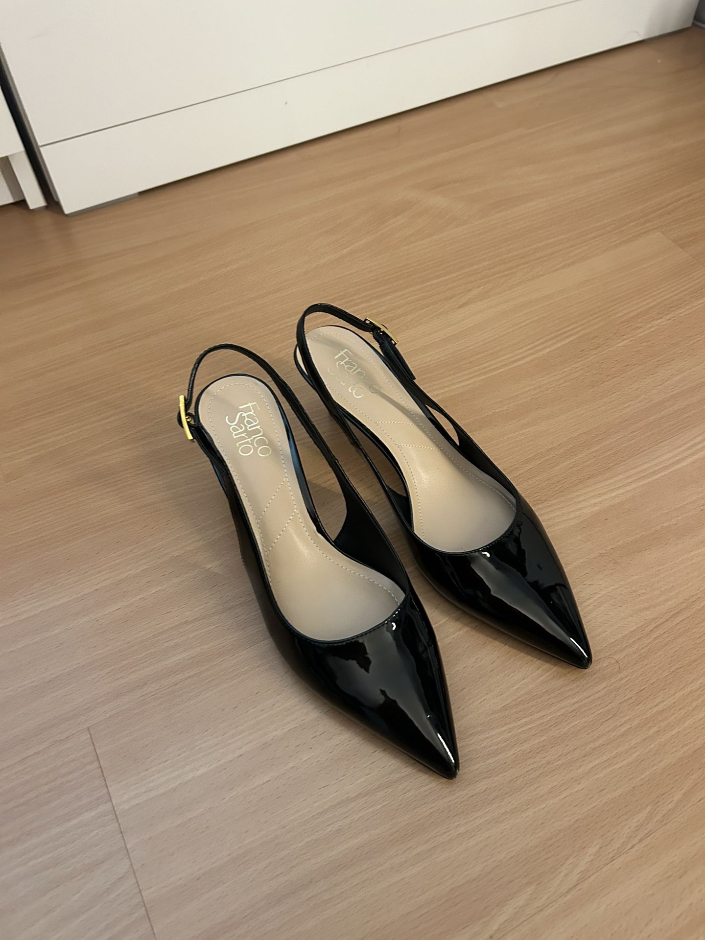 Frank Sarto Black Kitten Heels W9