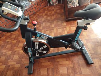 Bicicleta para hacer ejercicio