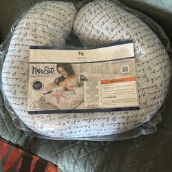 Multipurpose Nursing Support Pillow 
