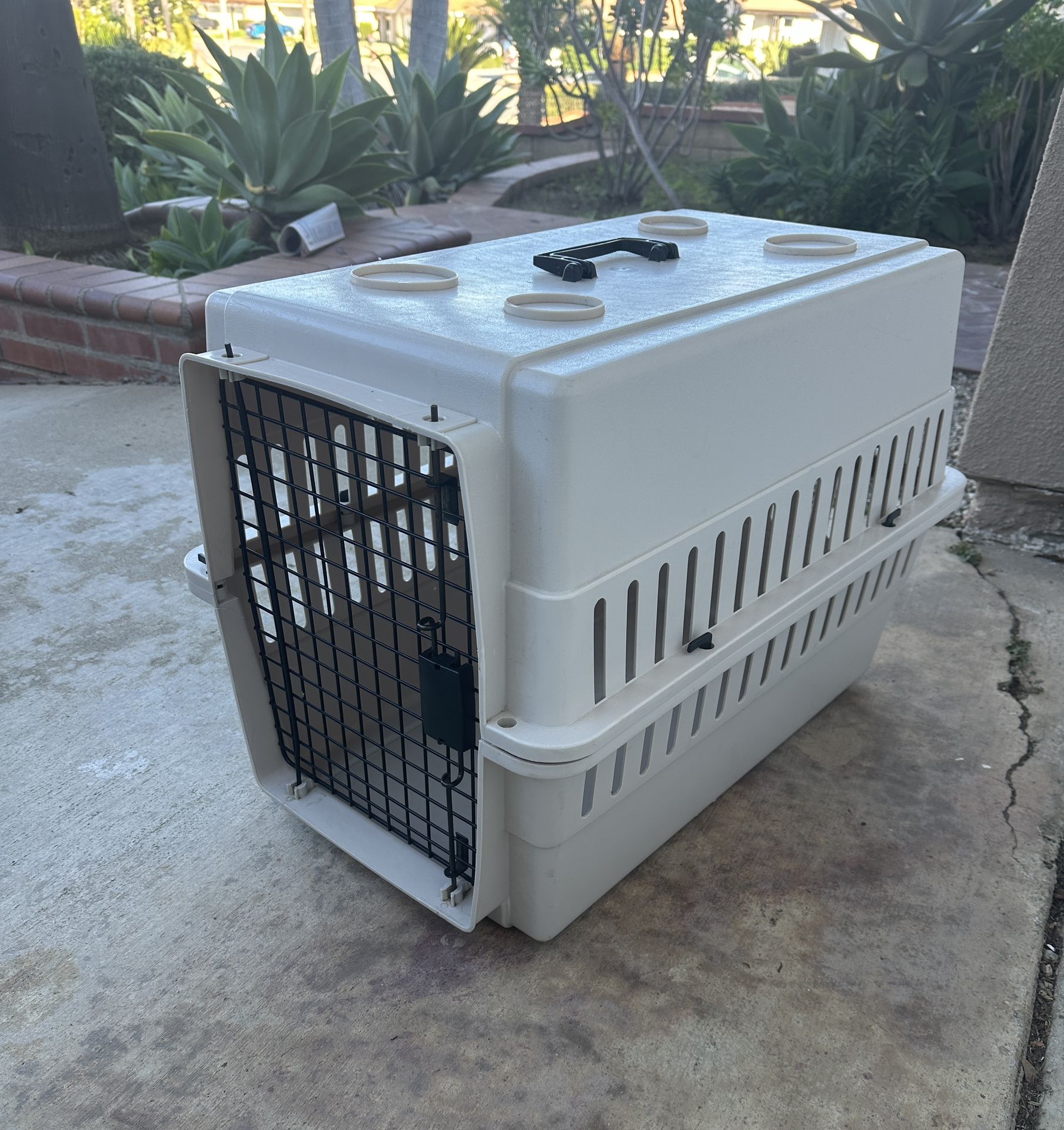 Pet Crate , Dog Crate, Cat Crate.