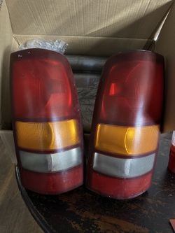 Chevy/GMC Taillights OEM