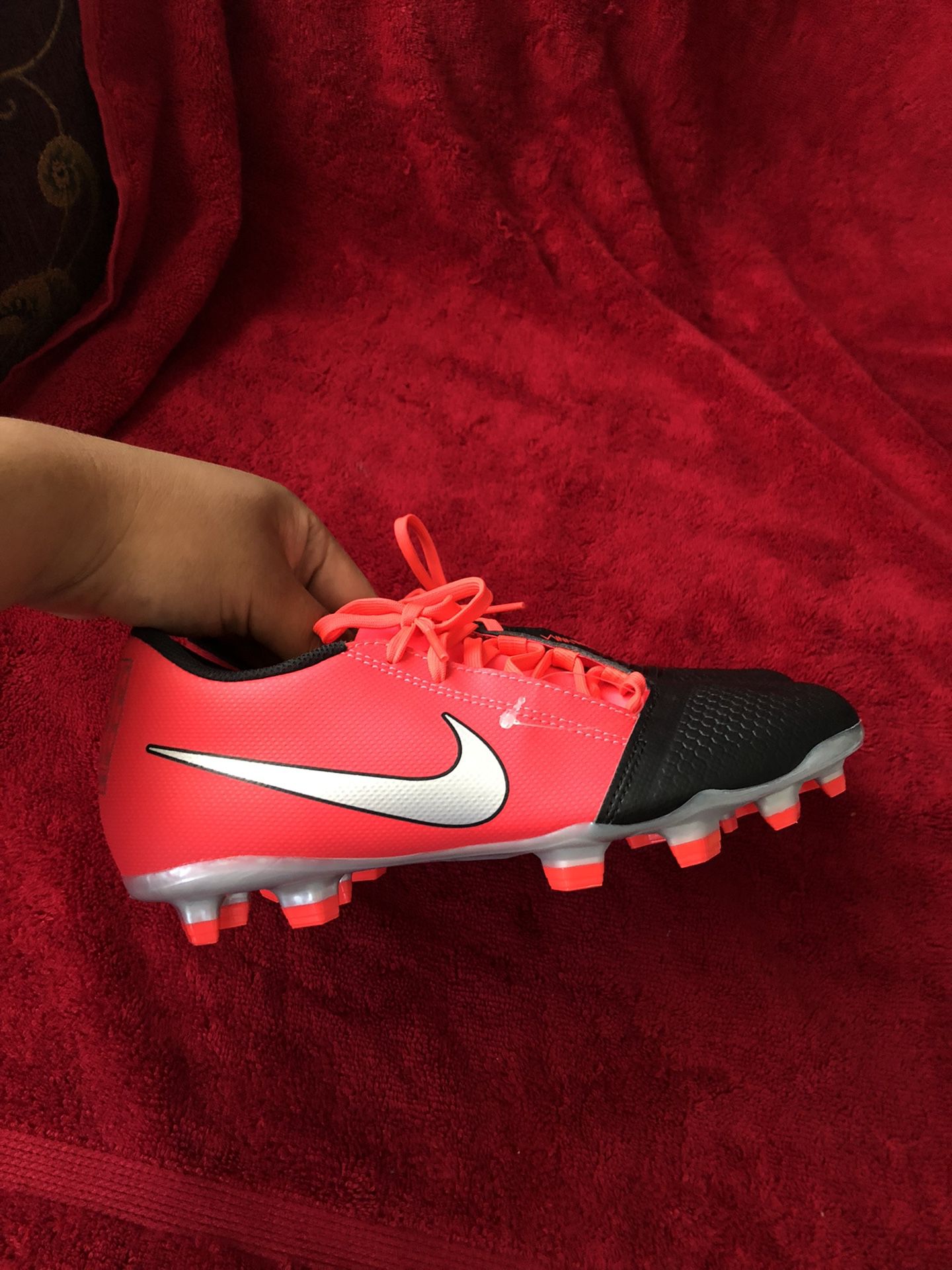 Mens Red Nike Phantom Soccer Cleats Size 65 For Sale In San Diego Ca