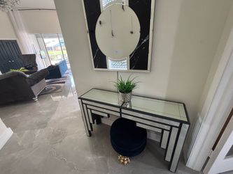 Vintage entry table and led light Mirror on top