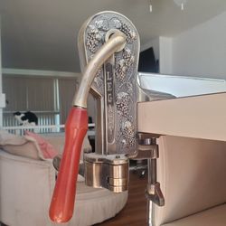 Legacy Wine Opener 