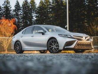 2022 Toyota Camry Hybrid