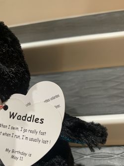 BEANIE BOO WADDLES THE PENGUIN BY TY BRAND NEW WITH HEART TAG