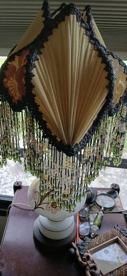 Table lamp