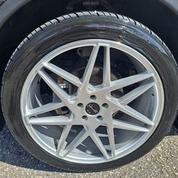 22in. Gianelle Parma Wheels. 22×9 With a 265 40 22in. Nitto Tires. 5x114.3 Bolt Pattern.