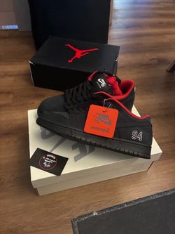 Nike sb dunk supreme black Sz 9.5