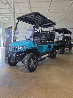 2025 EVOLUTION D5 MAVERICK 4 GOLF CART