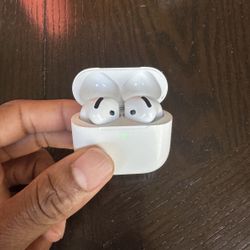 AirPod 4