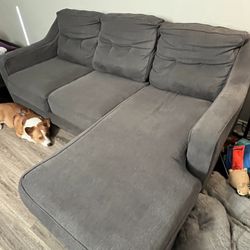 Sofa with chaise 
