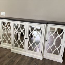 Wood Cabinet/Buffet table