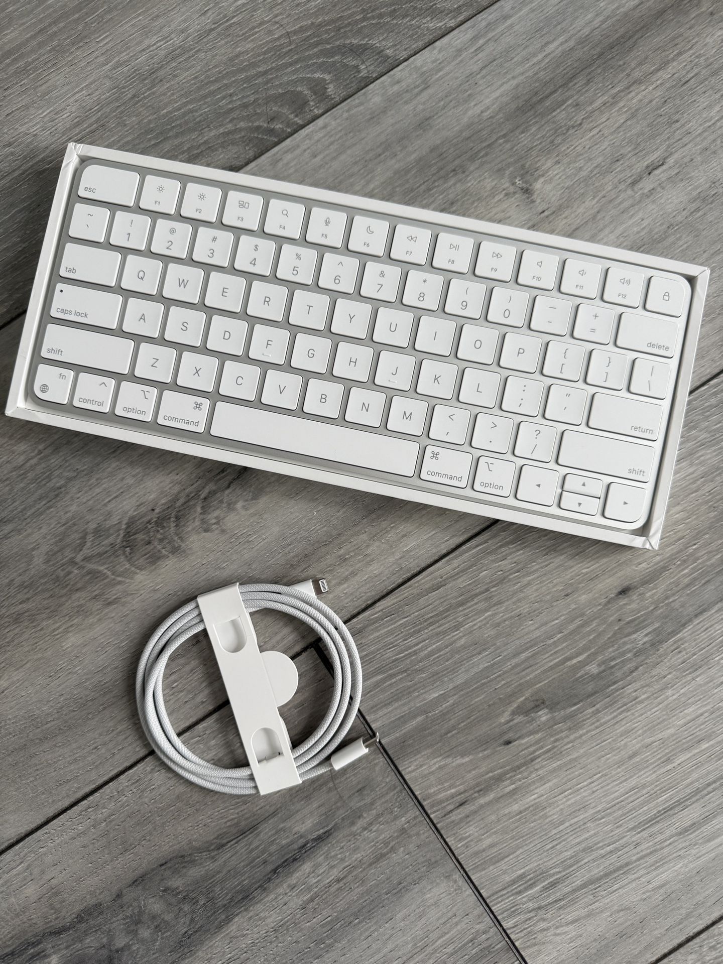 Apple Magic Keyboard 日本語配列 A2450 Apple Magic keyboard A2450