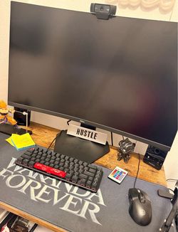 Dell curved screen gaming monitor with camera