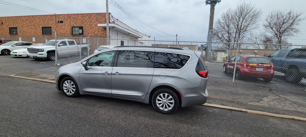 2017 Chrysler Pacifica