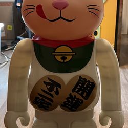 Bearbrick Beckoning Cat Peko-Chan 1000% Phosphorescent GID (Open for Offer)