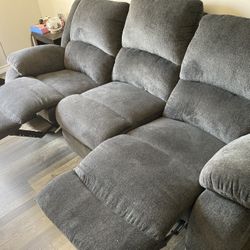 Reclining Blue Couch/sofa
