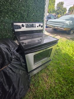 Whirlpool glasstop stove