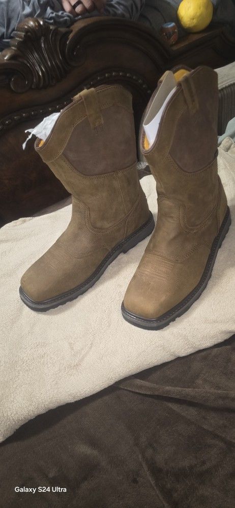 New DEWALT size 13 Boots $115
