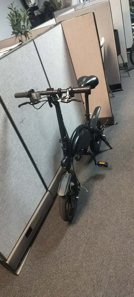 Jetson Bolt Electric Scooter