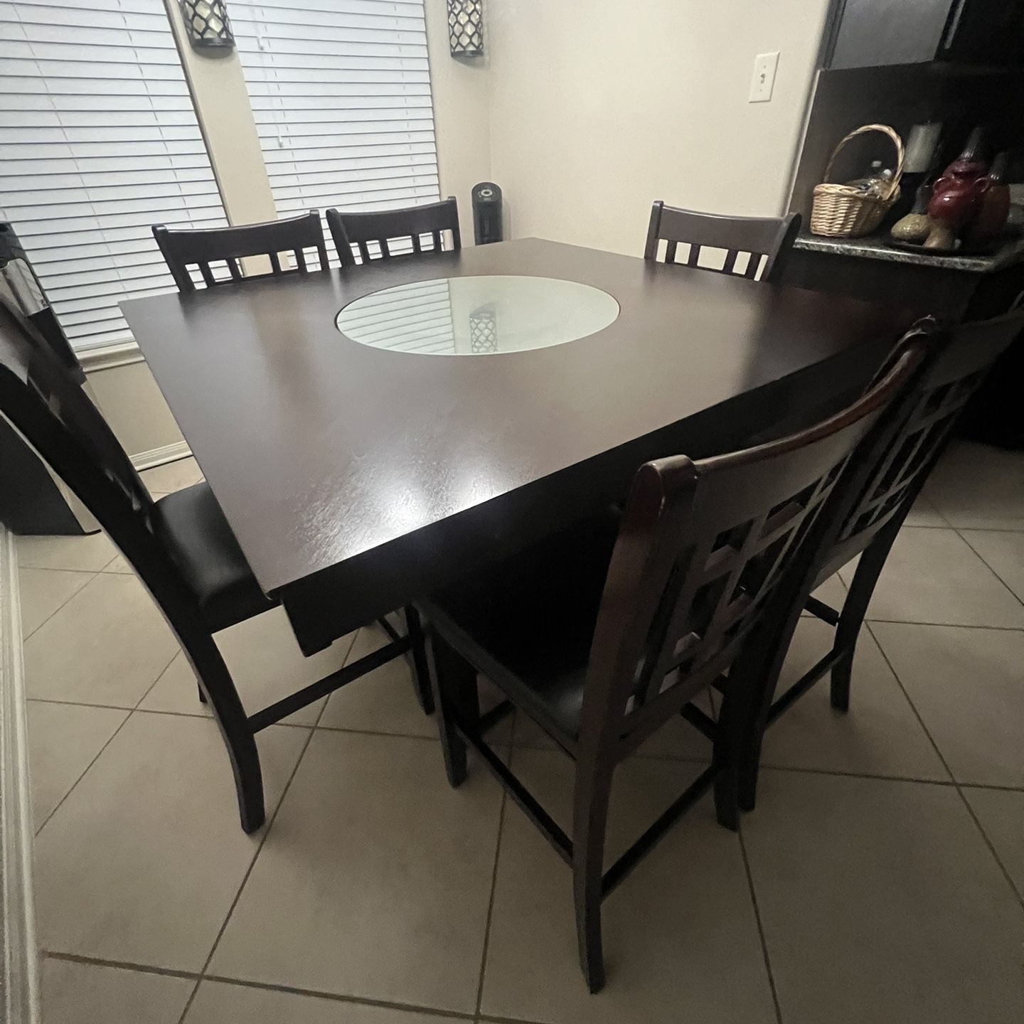 Breakfast Table With 6 Chairs 