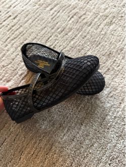 Brand New Girls Mesh Shoes Size 10.5 Toddler PRICE FIRM ( Come In A Box )