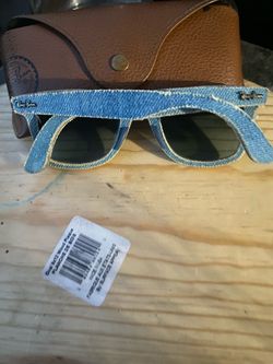 Ray-Ban Wayfarer Denim Sunglasses with Case